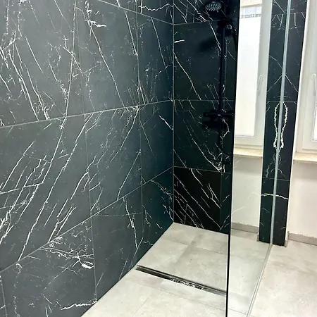 Honor - Urban Neu Renoviert * リンツ