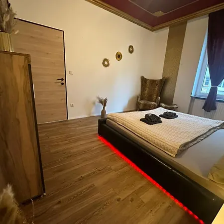 Honor - Urban Neu Renoviert Apartmán