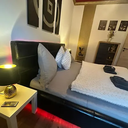 Honor - Urban Neu Renoviert Apartmán *