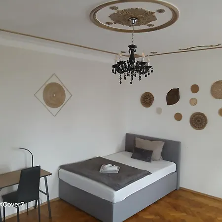 Honor - Urban Neu Renoviert * Linec