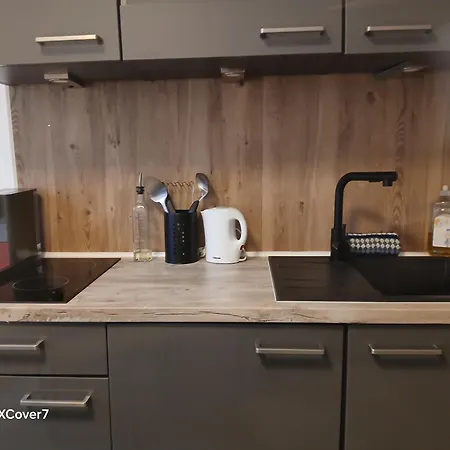 Honor - Urban Neu Renoviert Apartmán *