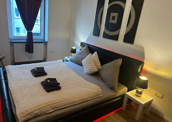 Honor - Urban Neu Renoviert * Λιντς